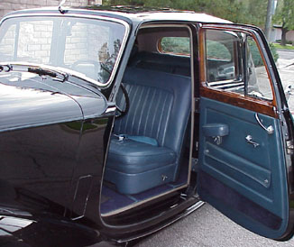 1955 Silver Dawn RR - Front door panel (65K jpeg)